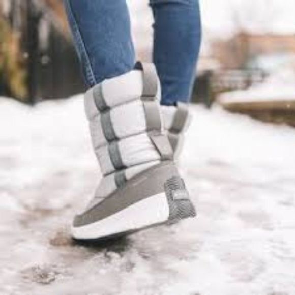 Sorel Women's Out N About Mid Puffy Boots - Picture 3 of 13